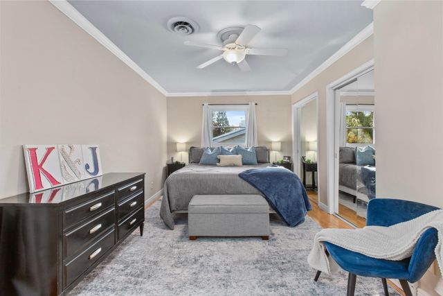 2106 Shallowford Drive, Valparaiso, IN 46383