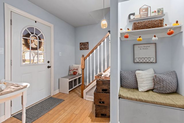 2106 Shallowford Drive, Valparaiso, IN 46383