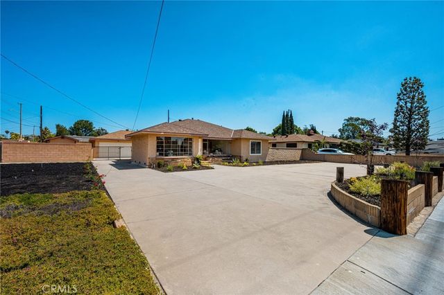 17821 Fairhaven Avenue, North Tustin, CA 92705