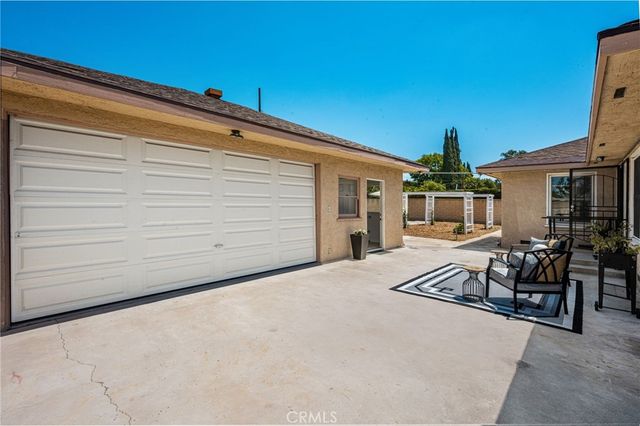 17821 Fairhaven Avenue, North Tustin, CA 92705