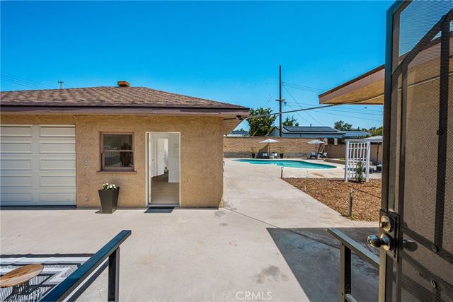 17821 Fairhaven Avenue, North Tustin, CA 92705