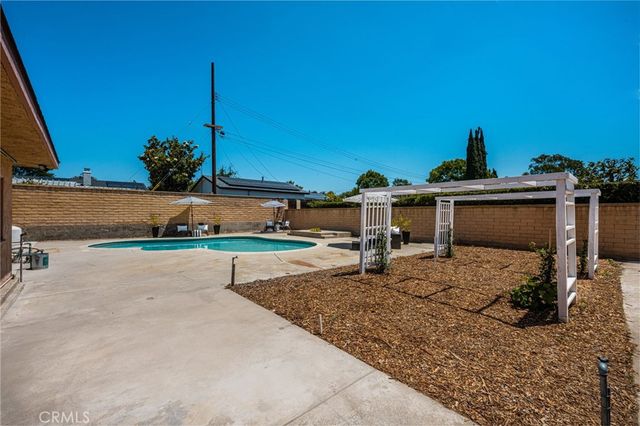 17821 Fairhaven Avenue, North Tustin, CA 92705