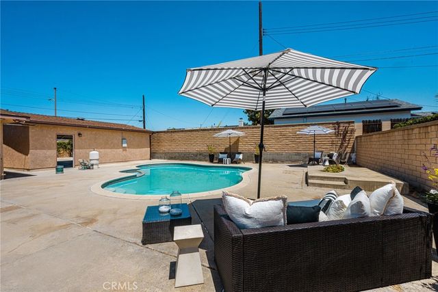 17821 Fairhaven Avenue, North Tustin, CA 92705