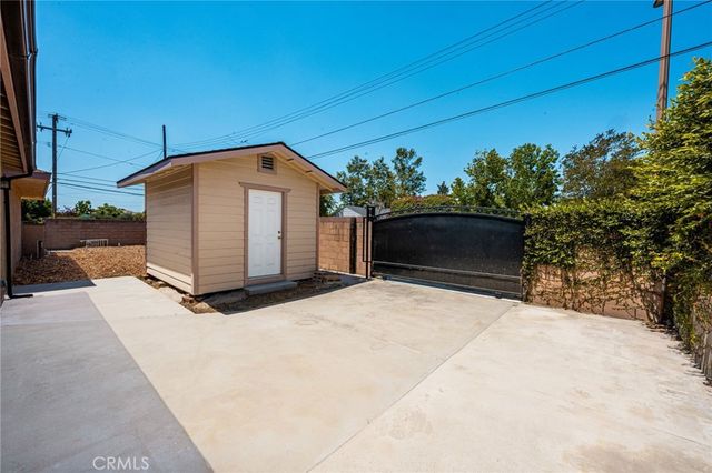 17821 Fairhaven Avenue, North Tustin, CA 92705