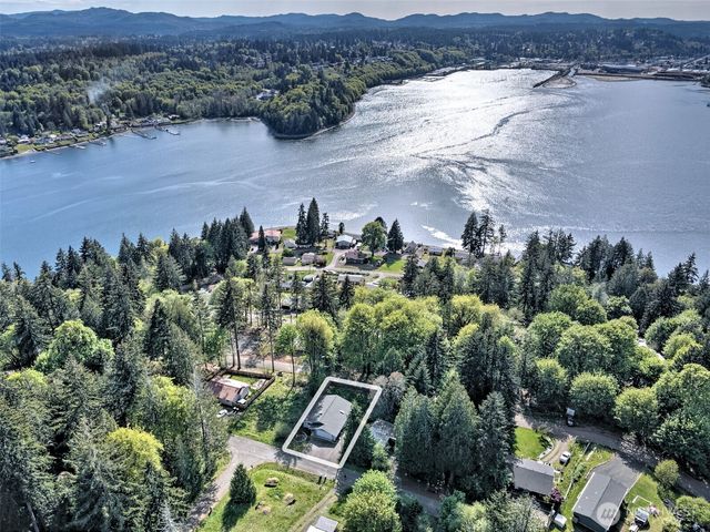 150 E Panorama Drive, Shelton, WA 98584