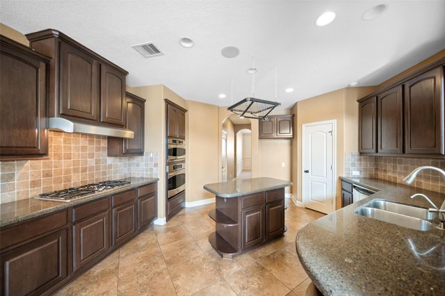 14318 Red Creek Cove Lane, Humble, TX 77396