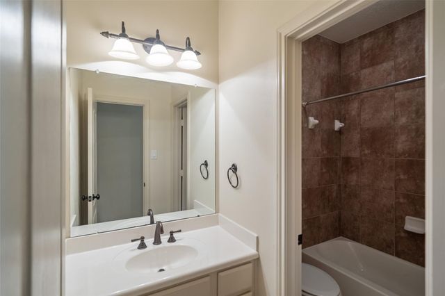 14318 Red Creek Cove Lane, Humble, TX 77396