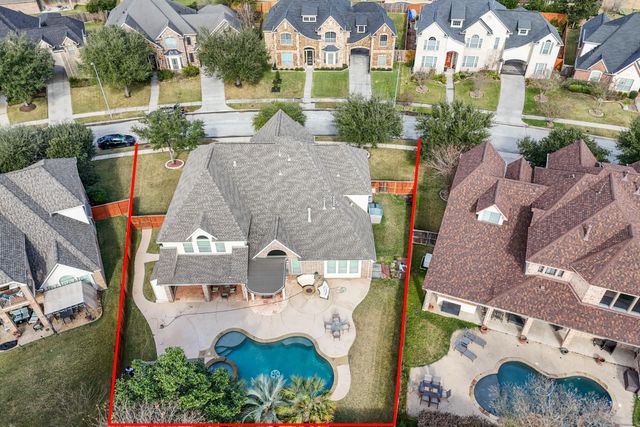 14318 Red Creek Cove Lane, Humble, TX 77396