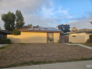 5720 Sage Drive, Bakersfield, CA 93309