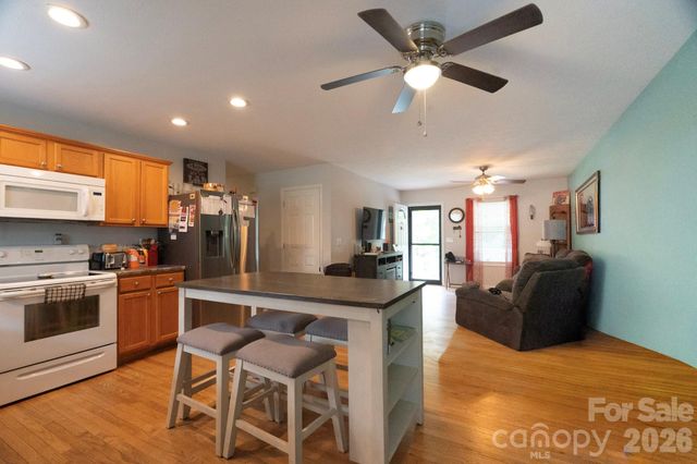 2827 Hollybrook Lane, Morganton, NC 28655