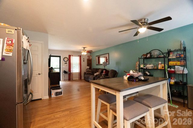 2827 Hollybrook Lane, Morganton, NC 28655