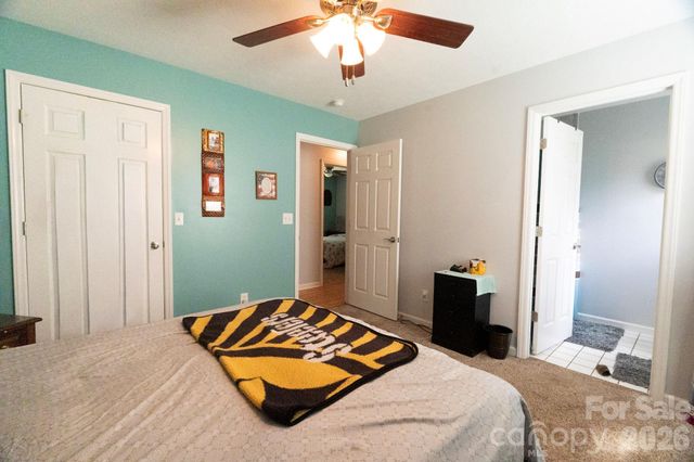 2827 Hollybrook Lane, Morganton, NC 28655