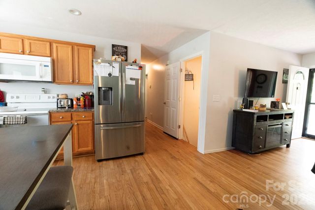 2827 Hollybrook Lane, Morganton, NC 28655