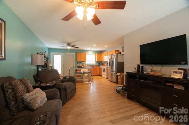 2827 Hollybrook Lane, Morganton, NC 28655