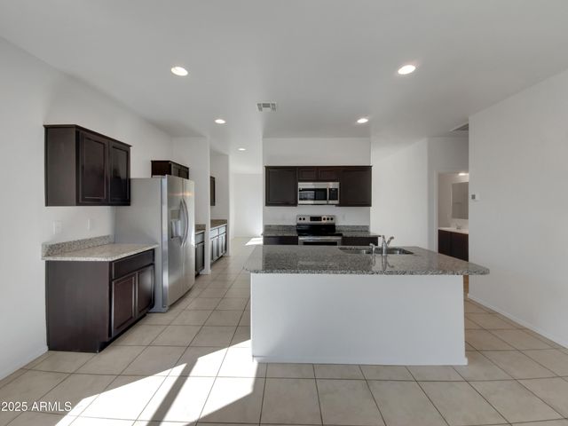 11075 E PRIMROSE Court, Florence, AZ 85132