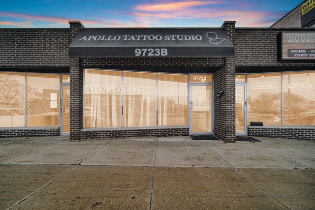 9725 Southwest Highway, Oak Lawn, IL 60453