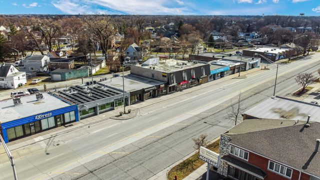 9725 Southwest Highway, Oak Lawn, IL 60453