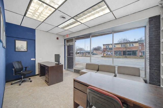 9725 Southwest Highway, Oak Lawn, IL 60453