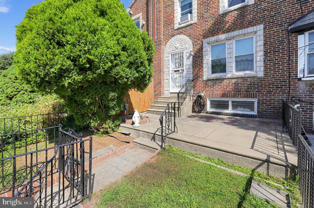1307 MAGEE AVE, PHILADELPHIA, PA 19111 — photo 2