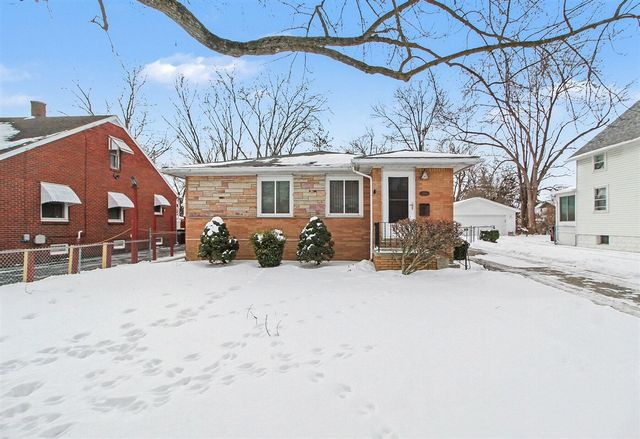 230 E Grove Street, Monroe, MI 48162