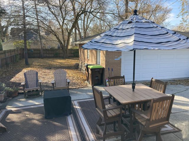 230 E Grove Street, Monroe, MI 48162