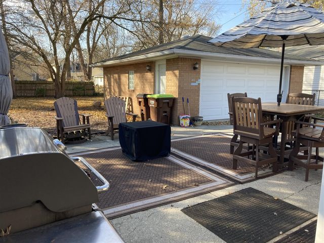 230 E Grove Street, Monroe, MI 48162