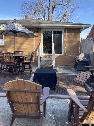 230 E Grove Street, Monroe, MI 48162