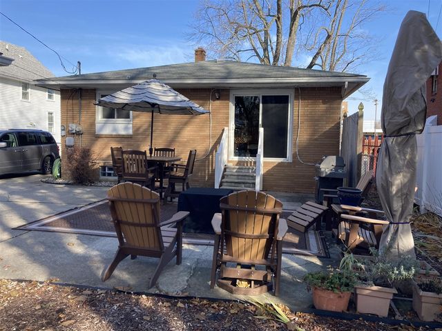 230 E Grove Street, Monroe, MI 48162