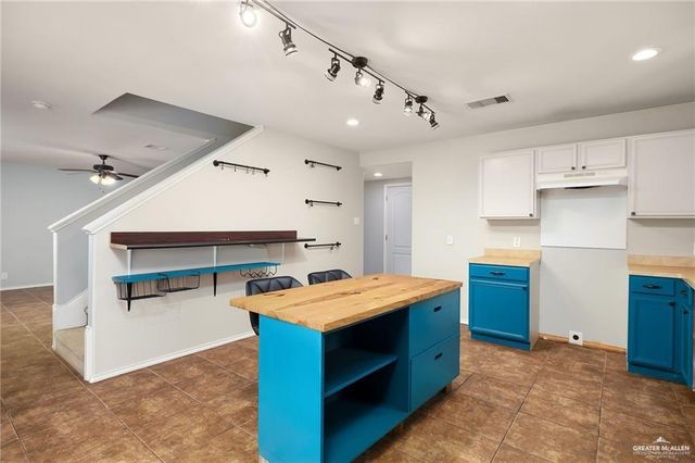 3610 S Rhonda Street, Edinburg, TX 78539