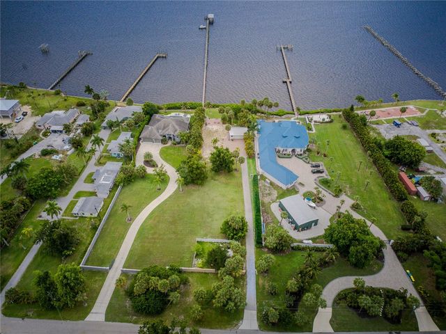 25472 SHORE DRIVE, Punta Gorda, FL 33950