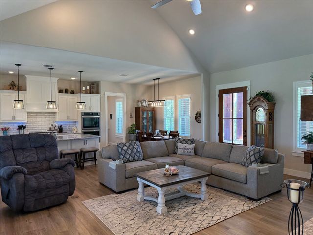 130 Demonbreun Court, Chico, TX 76431