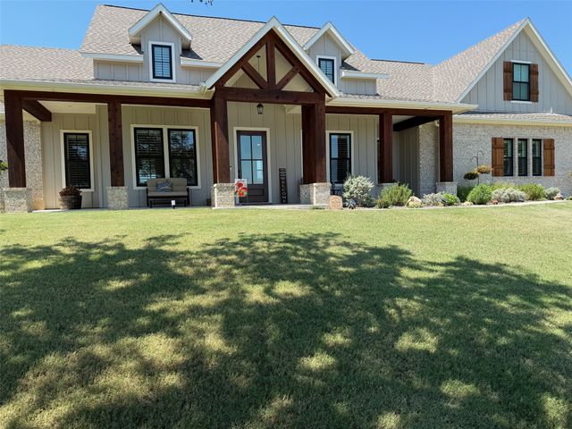 130 Demonbreun Court, Chico, TX 76431