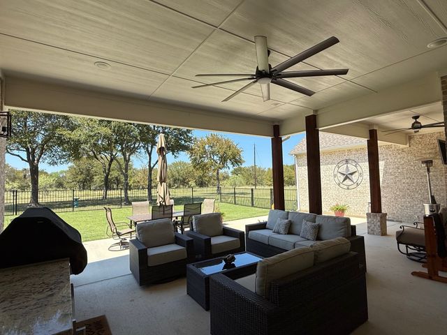 130 Demonbreun Court, Chico, TX 76431