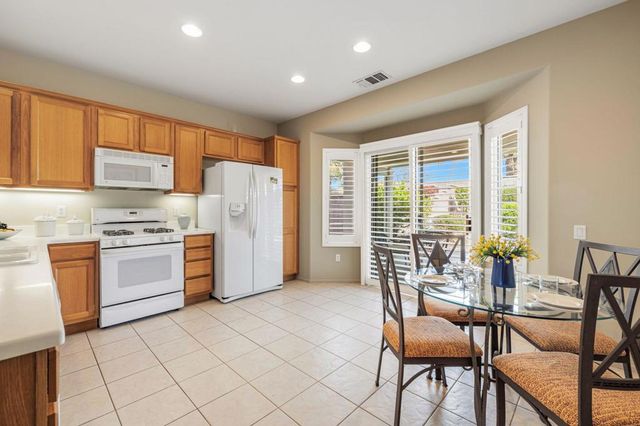 78638 Hampshire Avenue, Palm Desert, CA 92211