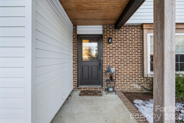 7335 Connan Lane, Charlotte, NC 28226