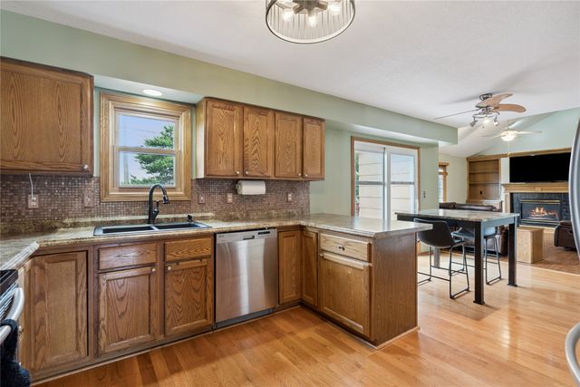 6628 Monticello Court, Johnston, IA 50131