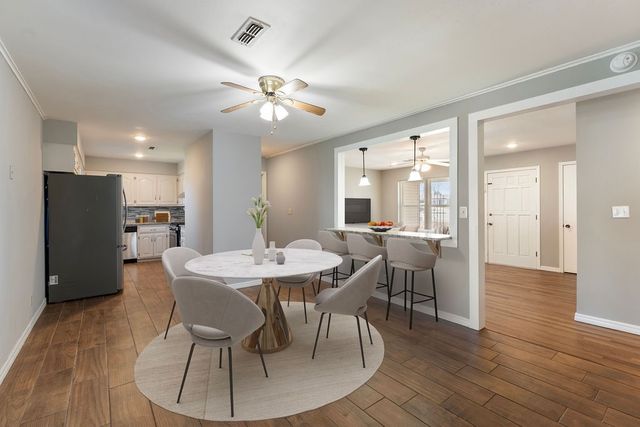 1311 Royal Drive, Bentonville, AR 72712