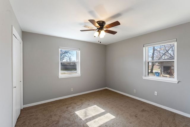 1311 Royal Drive, Bentonville, AR 72712