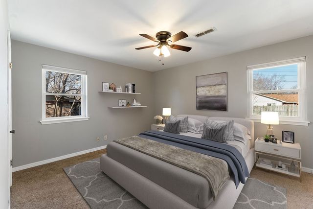 1311 Royal Drive, Bentonville, AR 72712