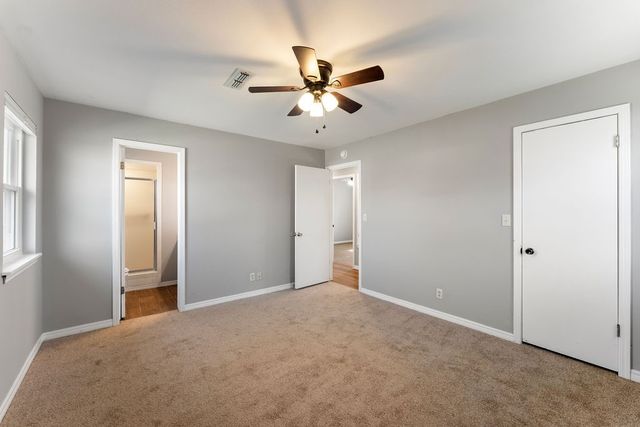 1311 Royal Drive, Bentonville, AR 72712