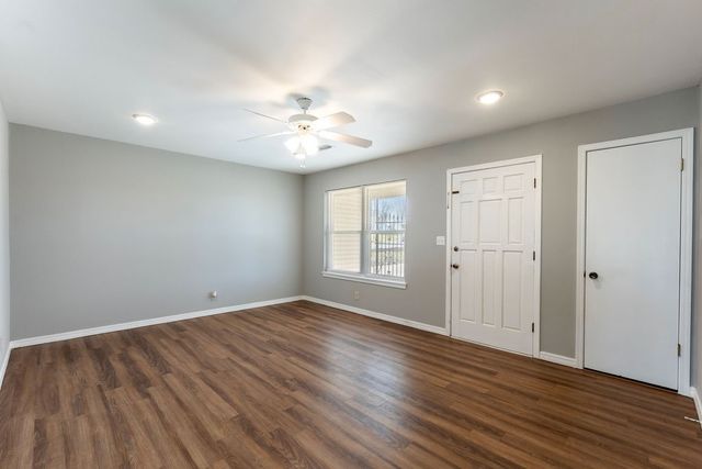 1311 Royal Drive, Bentonville, AR 72712