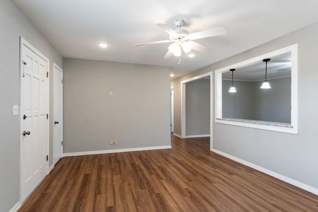 1311 Royal Drive, Bentonville, AR 72712