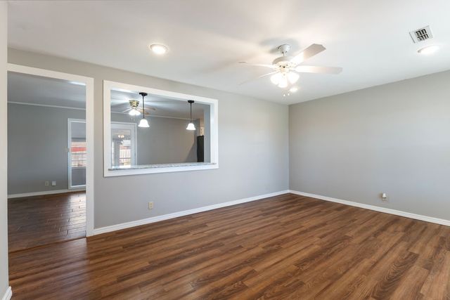 1311 Royal Drive, Bentonville, AR 72712