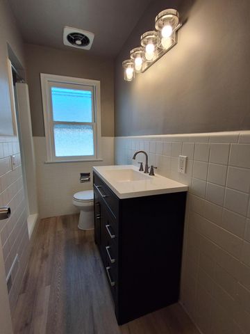 3649 Regent Avenue N, Robbinsdale, MN 55422