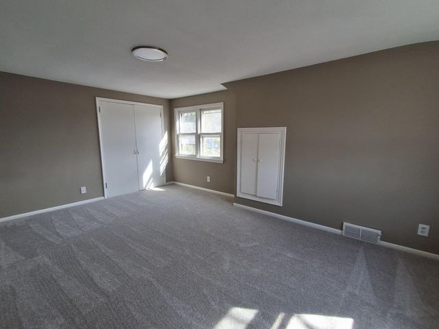 3649 Regent Avenue N, Robbinsdale, MN 55422