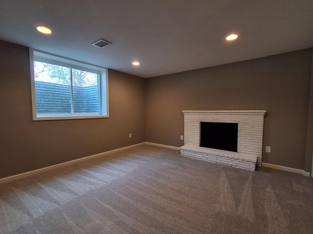 3649 Regent Avenue N, Robbinsdale, MN 55422