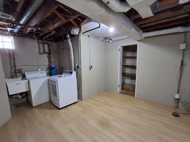 3649 Regent Avenue N, Robbinsdale, MN 55422