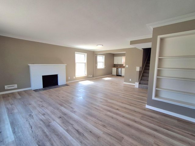 3649 Regent Avenue N, Robbinsdale, MN 55422