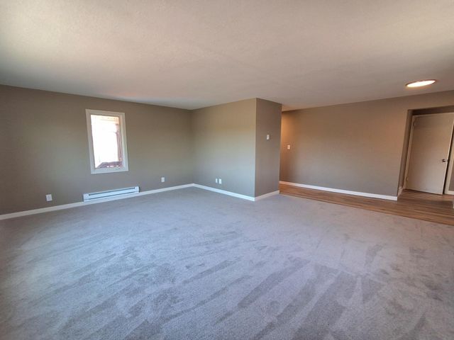 3649 Regent Avenue N, Robbinsdale, MN 55422