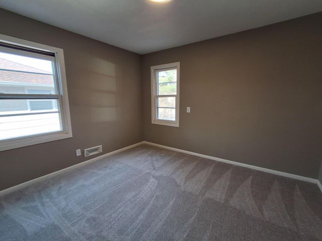 3649 Regent Avenue N, Robbinsdale, MN 55422